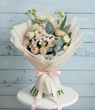 Букет цветов из:  Розы и Лизиантусы в Ельники