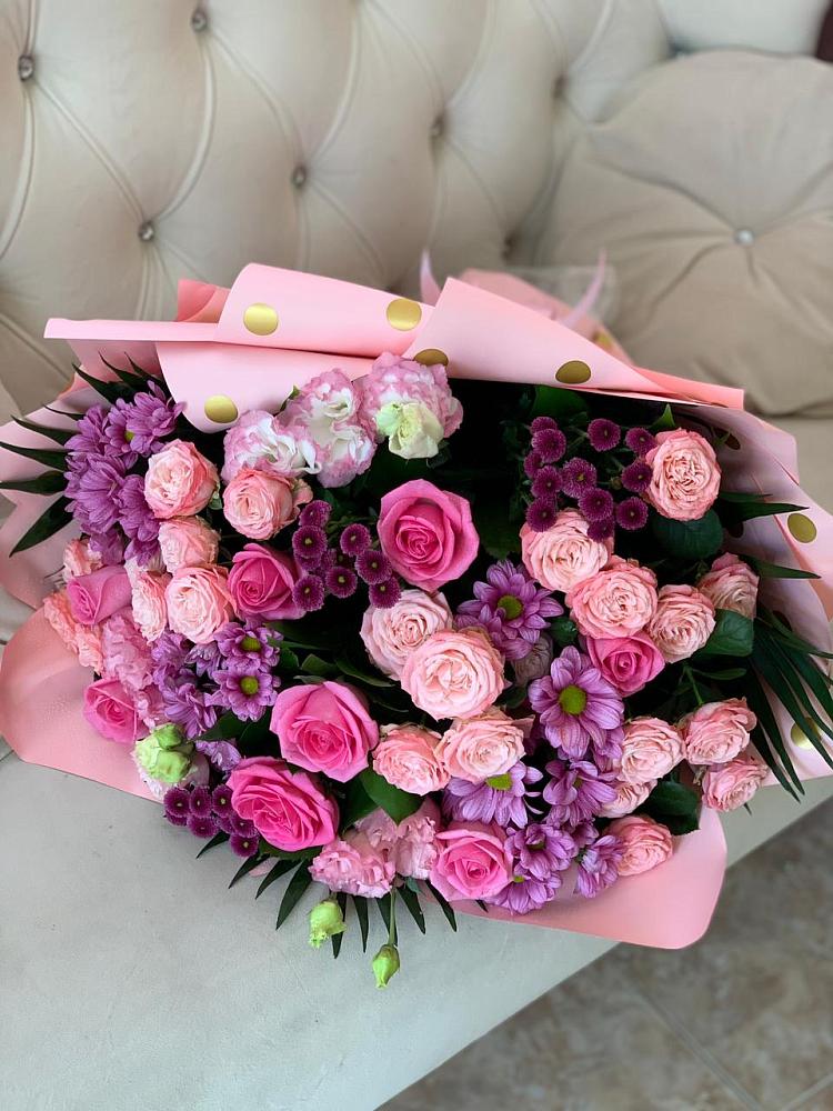 Букет цветов из: Хризантемы, Розы и Лизиантусы в Ельники