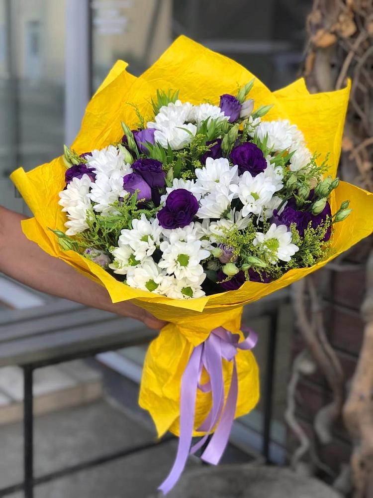 Букет цветов из: Ирисы, Хризантемы и Ромашки в Ельники