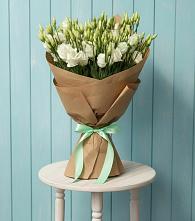 Букет цветов из:  Лизиантусы #REPLACE_PRED# Ельники