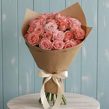 Букет цветов из:  Розы #REPLACE_PRED# Ельники
