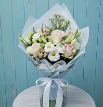 Букет цветов из:  Розы и Лизиантусы в Ельники