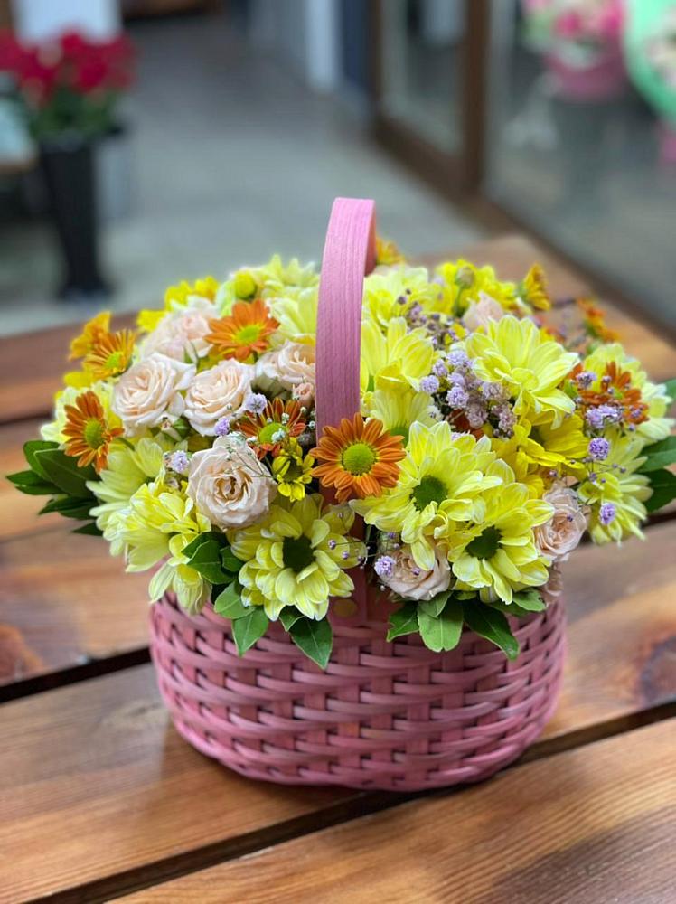 Цветочная композиция из Хризантемы и Розы в корзине в Ельники