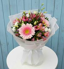 Букет цветов из:  Герберы, Альстромерии и Лизиантусы в Ельники