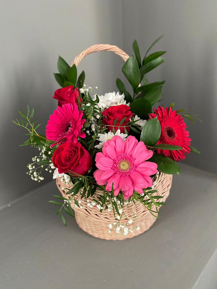 Цветочная композиция из Розы, Хризантемы и Герберы в корзине в Ельники