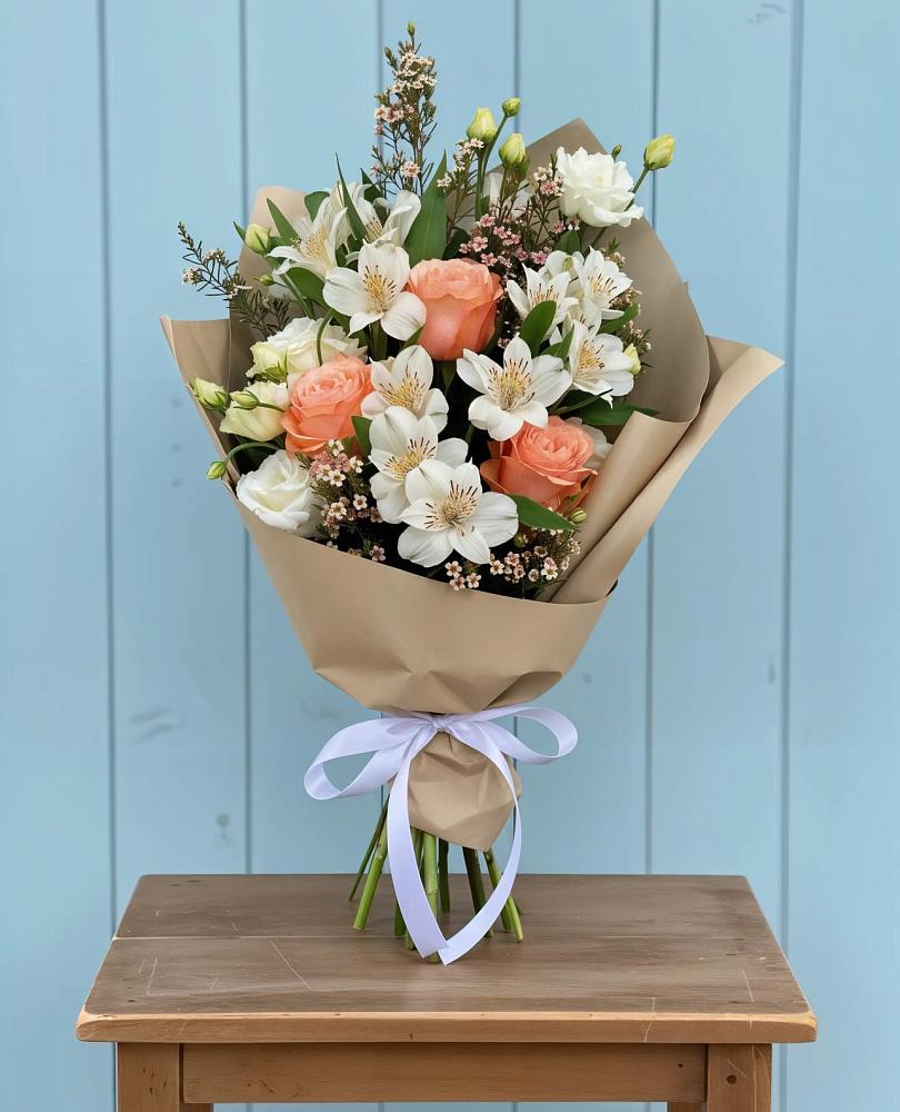 Букет цветов из: Альстромерии, Лизиантусы, Розы и Хризантемы в Ельники