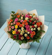 Букет Микс из разноцветных кустовых роз в Ельники